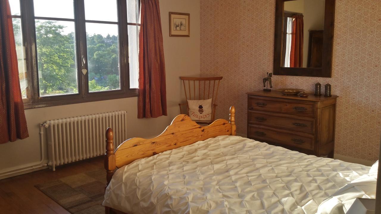 13 Bees Bed & Breakfast Confolens Bagian luar foto