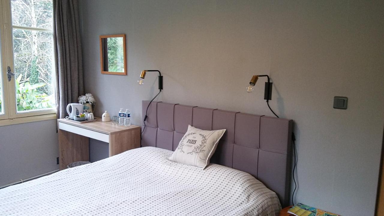 13 Bees Bed & Breakfast Confolens Bagian luar foto